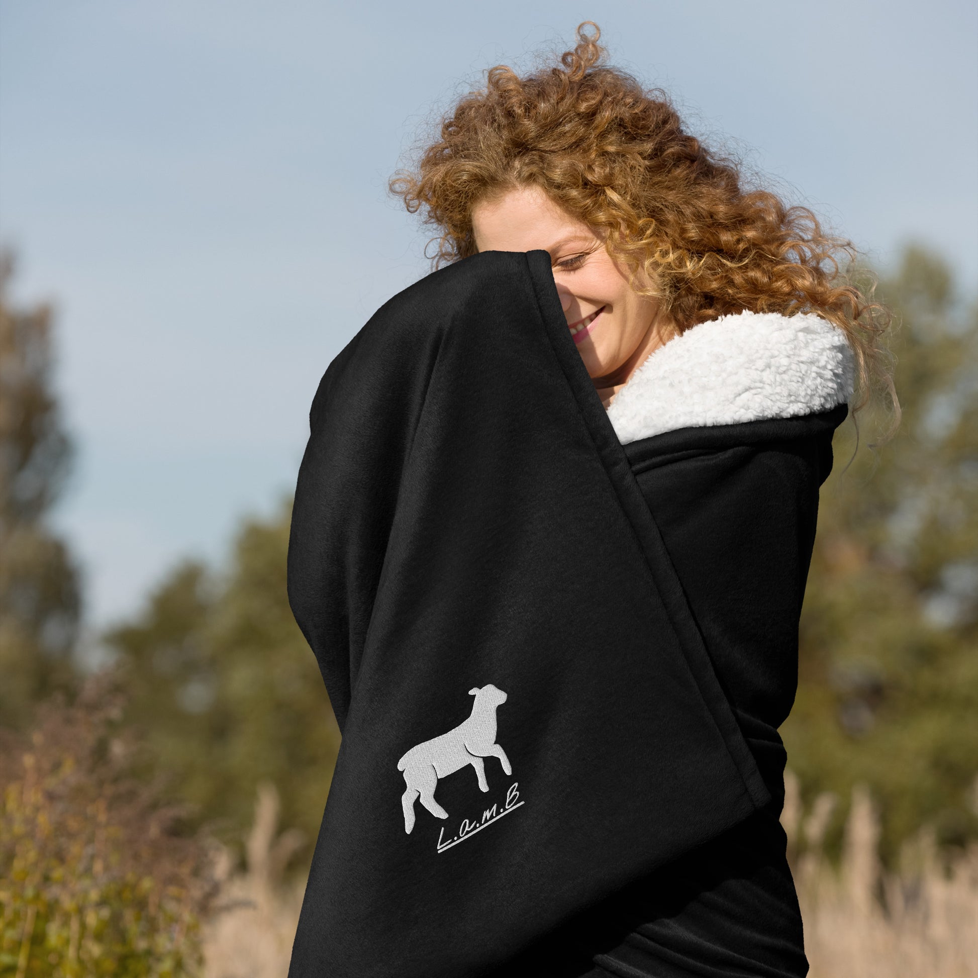 Premium Lamb Sherpa Blanket - Lamb Fashion Store